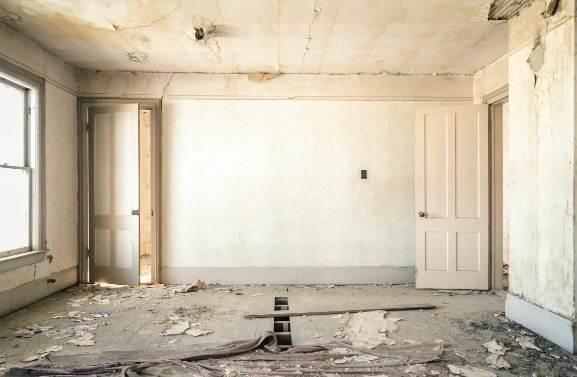 Waste disposal crew managing a cleanout project in Middleburg Heights